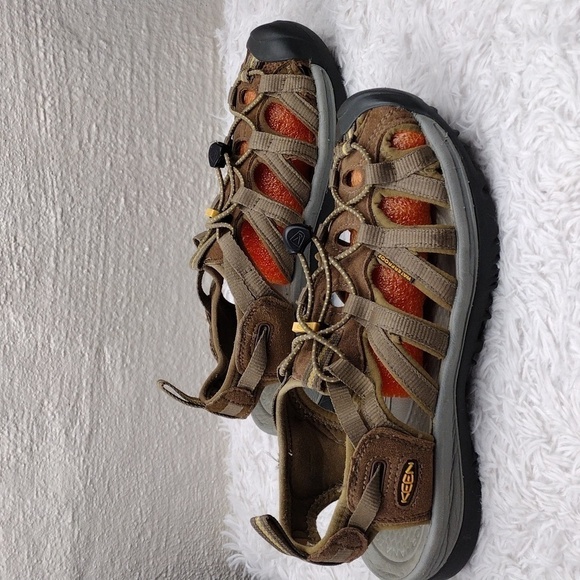 Keen Whisper Coffee Liqueur Suede Fabric Round Toe Toggle Lace Sport Sandal Shoe - Picture 4 of 16